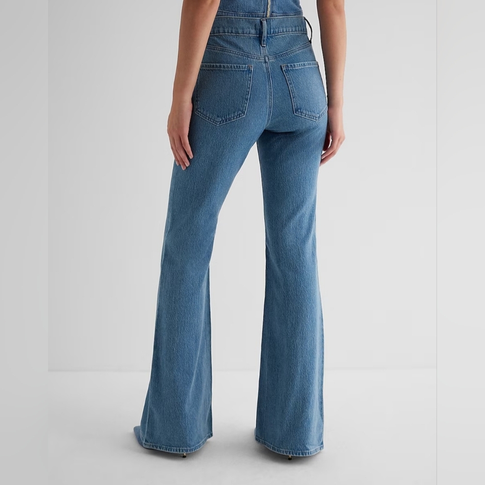Express Mid Rise Jeans - Picture 2 of 8